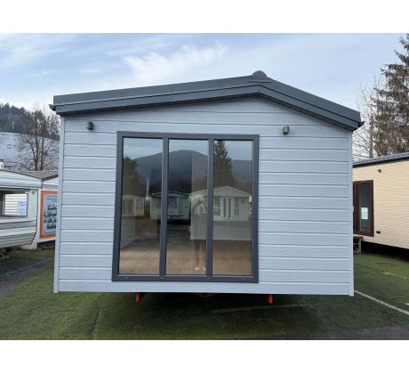Camp VI -	12.5 x 4m